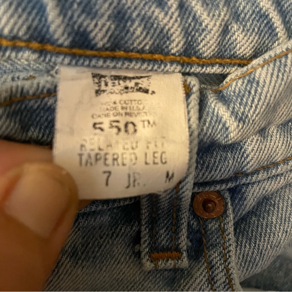 Vintage 90s Levi’s 550 super light wash high waisted mom jeans - Picture 7 of 10